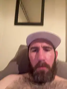 coreyl9718 (Ask my age) - Just watch me jerk of to my girls pics