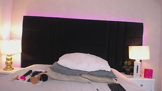 laila_stilwiills webcam