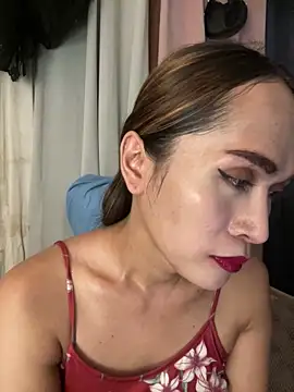 RomanticPearlTS webcam