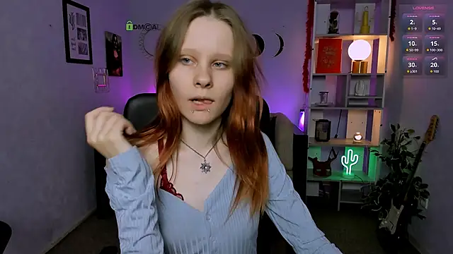 rebecca_smile webcam