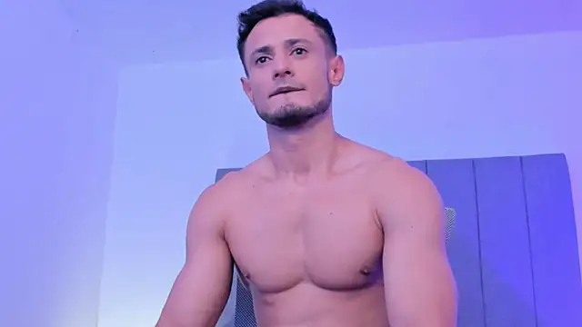 Adonys_Lewis_ webcam