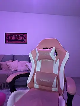 lolasb (F young) - Twerking desnuda