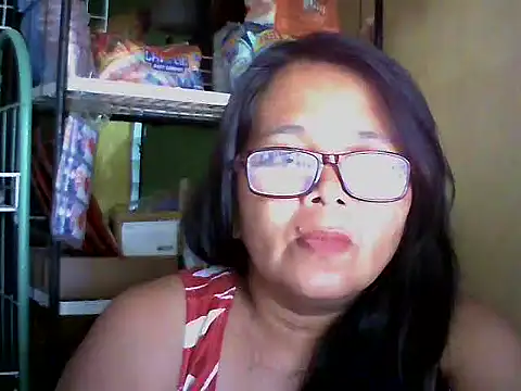 Flowerblossom123 webcam