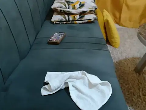 leslysexygirl webcam