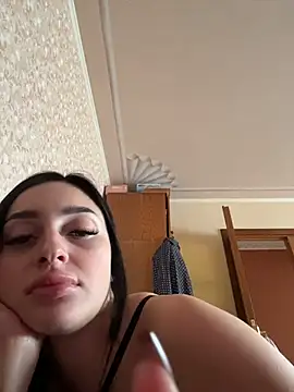 Webcam Model (Soft_Pleasure) is live