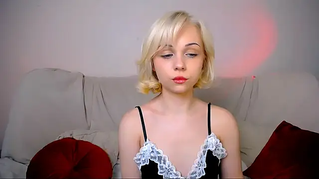 elenamonroe - ElenaMonroe's free webcam - UK Sex Cams