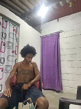 Larry-n-clouds webcam