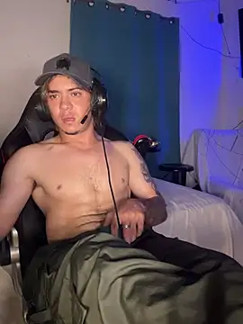 AngelLatinBoy webcam