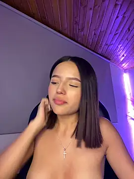 Sofia18_pinkk webcam