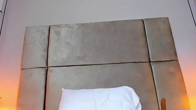 isabel_sofiaa webcam