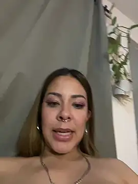 LilEuphoria live sex cam