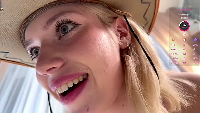 GlaydsLeveto - Live Cam