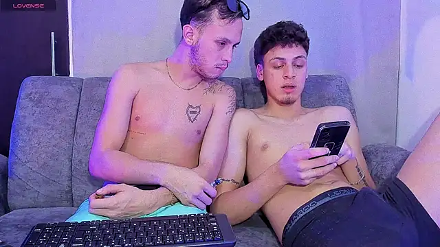 Two_sexboys webcam