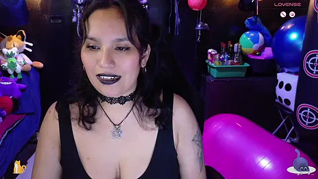 kureiji_hentaii webcam