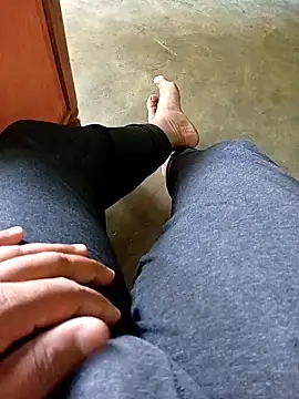 playbo100 - Playbo100's free webcam - UK Sex Cams