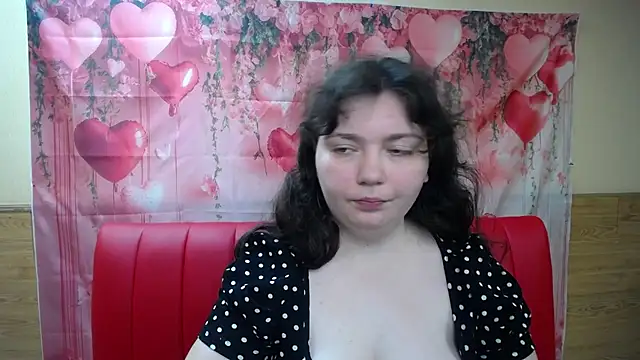 NeonilaLisova webcam