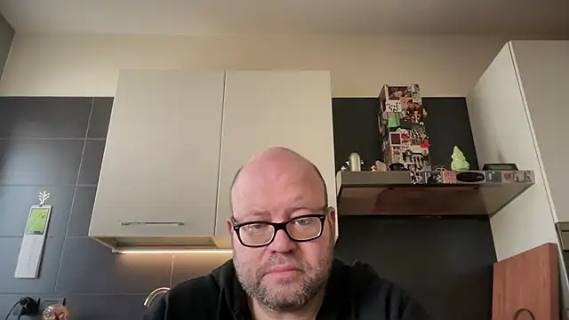 theitalianbear - Theitalianbear's free webcam - UK Sex Cams