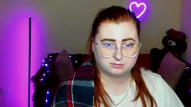 Alicia_love00 webcam