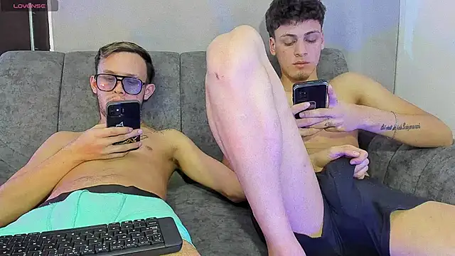 Two_sexboys webcam