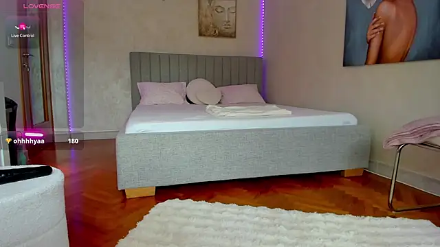 Selena_Reeves webcam