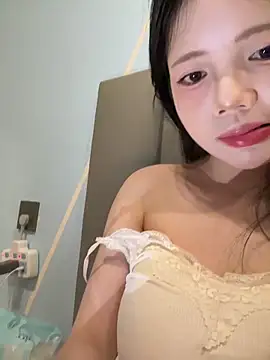 美女Pippin-19在线直播