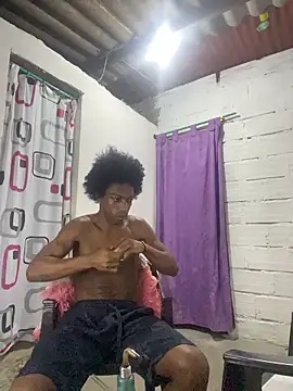 Larry-n-clouds webcam