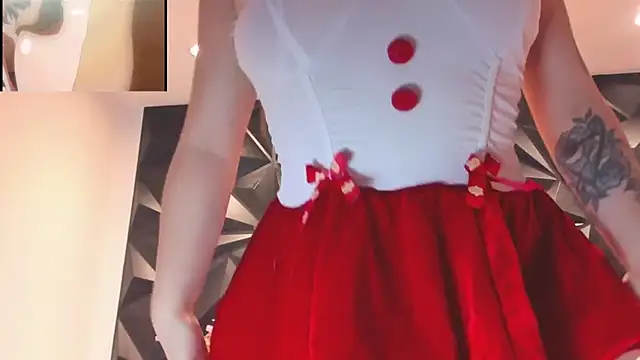 megan_whitee__ webcam