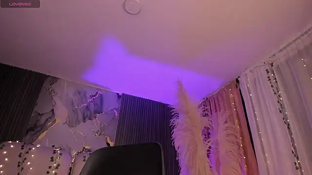 SarahCastro1_ webcam