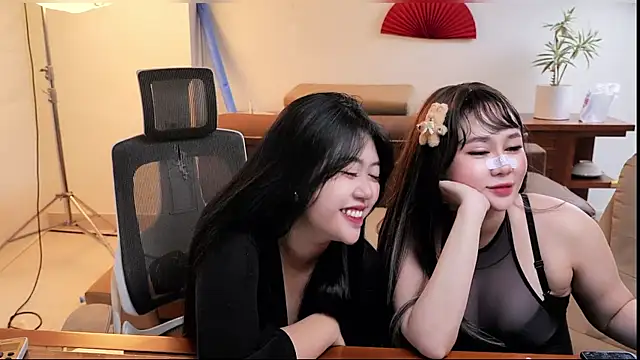 Pickmegirl_999 webcam