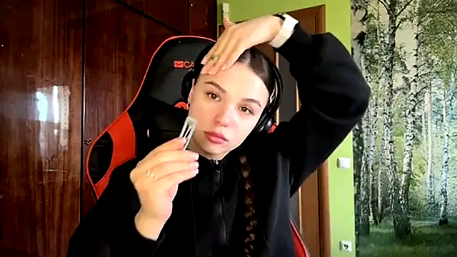 ThedaStrevell webcam