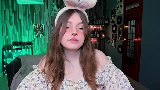 fioramarmoris - FioraMarmoris's free webcam - UK Sex Cams