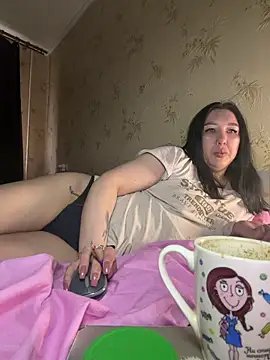 Naughtbaby_2025 webcam