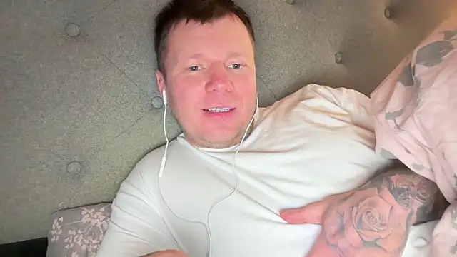 monster_d_2025 webcam