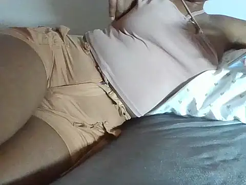 Naughtybadgal webcam