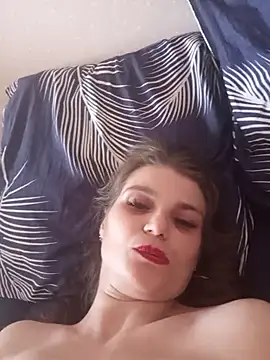 -milfann- - -MilfAnn-'s free webcam - UK Sex Cams