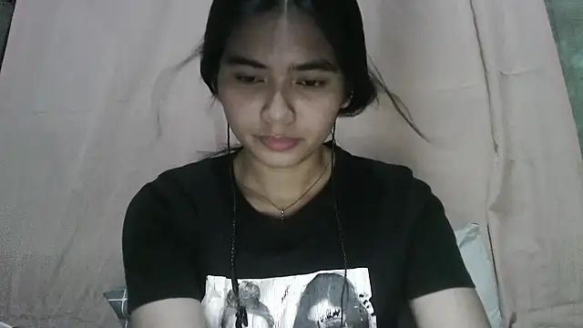 SarinaWhisenton webcam