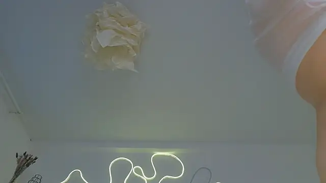 __Miray__ live sex cam