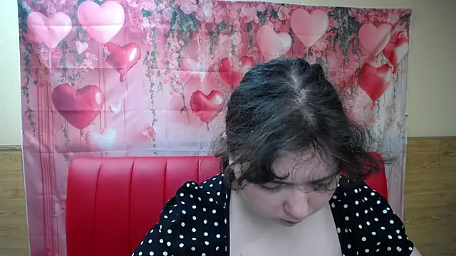 NeonilaLisova webcam