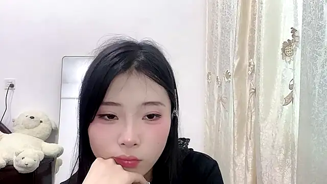 yiyibaby2026 - Yiyibaby2026's free webcam - UK Sex Cams