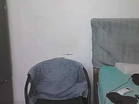 AlphaLatinoBear webcam