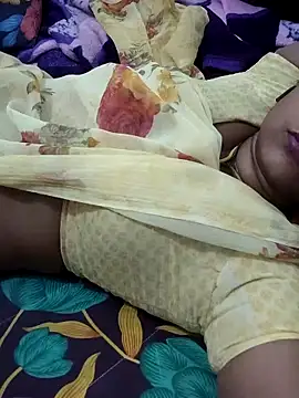 sweetqueen143 webcam