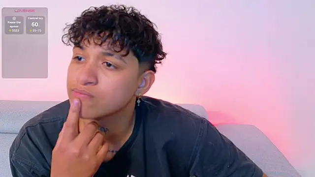 DominickJoness webcam