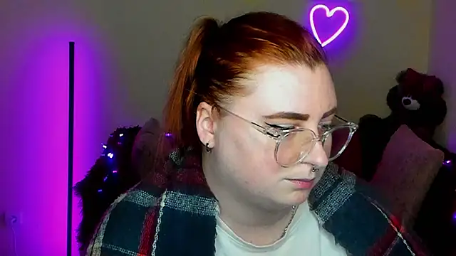 Alicia_love00 webcam