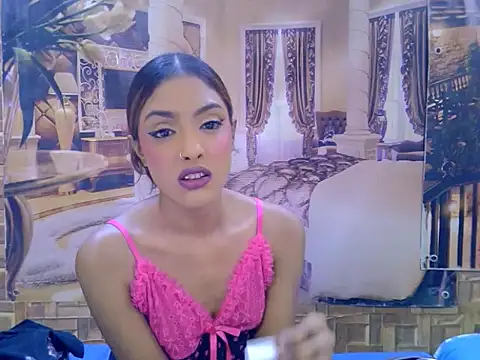 IndianPretty14u2Luv webcam