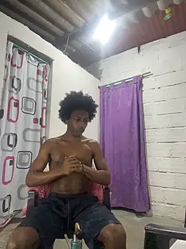 Larry-n-clouds webcam