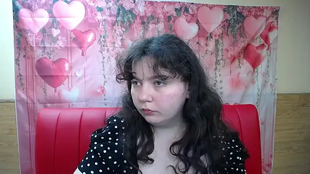 NeonilaLisova webcam