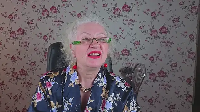 maya_mayflower - Maya_Mayflower's free webcam - UK Sex Cams