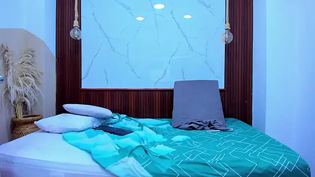 loversinfire2 - Loversinfire2's free webcam - UK Sex Cams