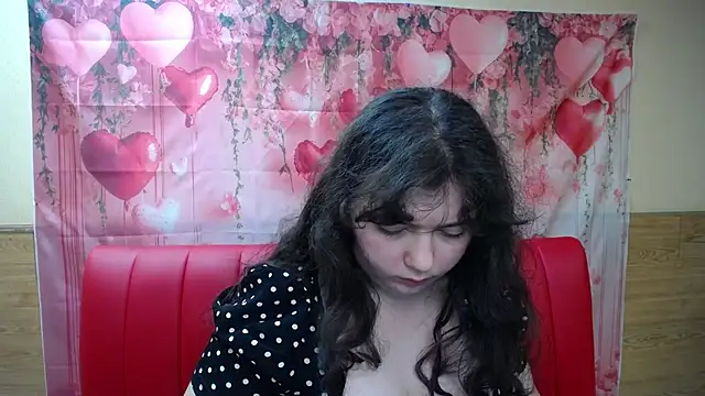 NeonilaLisova webcam