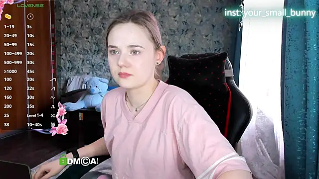 your_small_bunny - Your_small_bunny's free webcam - UK Sex Cams